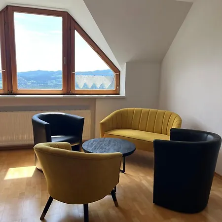 Erholung Pur Mit Aussicht Und Alpakas Zum Angreifen Nahe! *